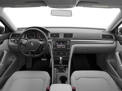 2018 Volkswagen Passat 2.0T R-Line