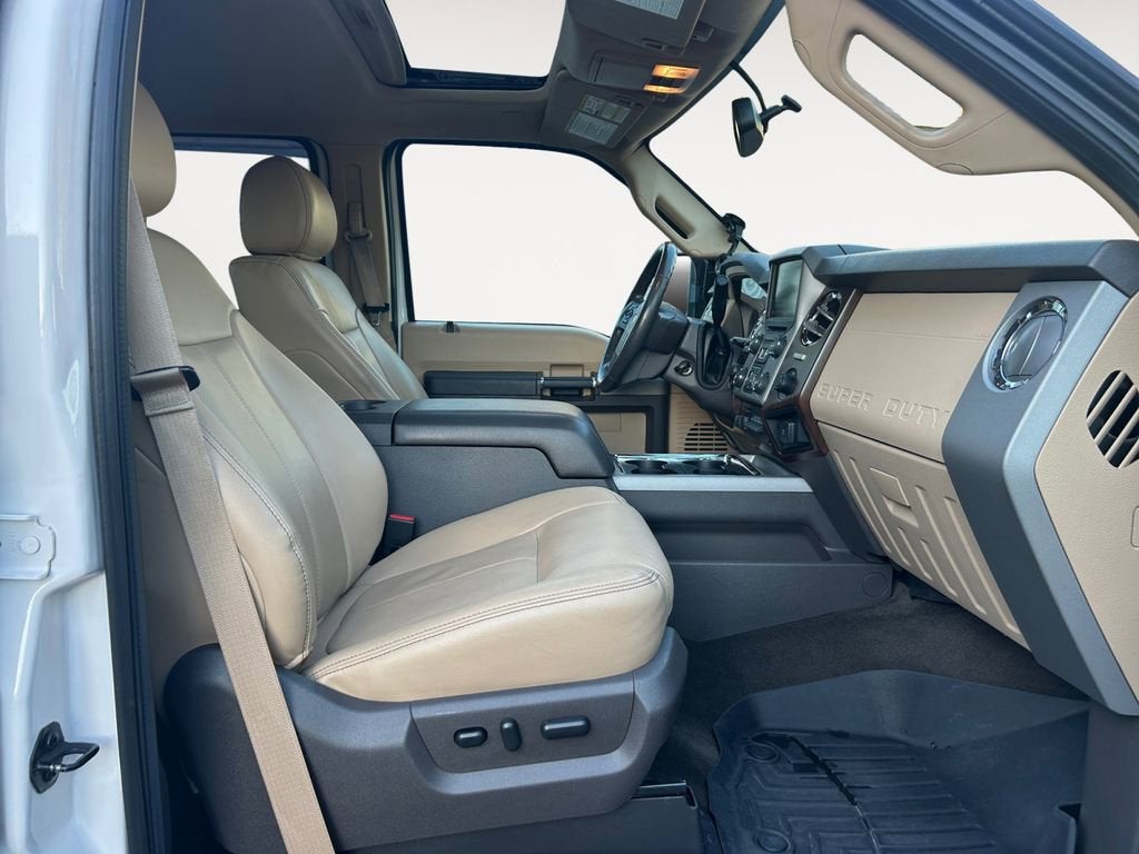 2016 Ford Super Duty F-350 DRW Lariat