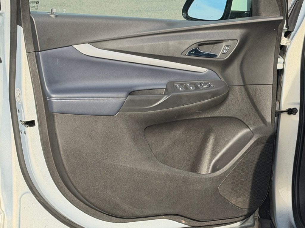 2022 Chevrolet Bolt EUV LT