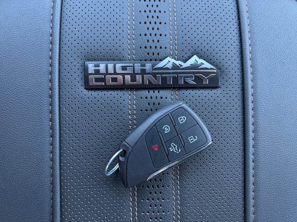 2026 Chevrolet Silverado 3500 HD High Country DRW