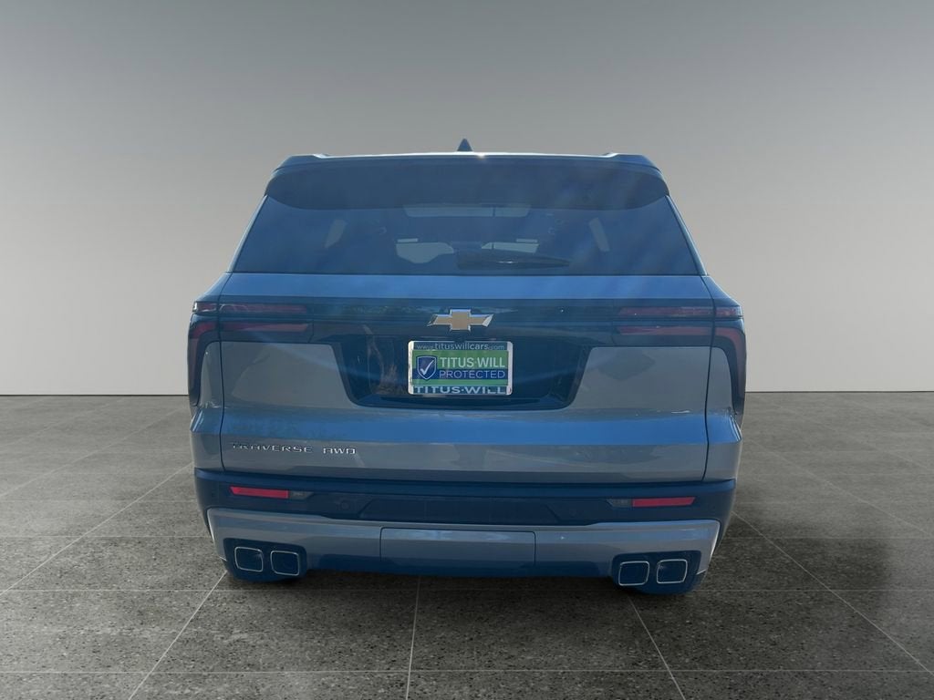 2025 Chevrolet Traverse LT
