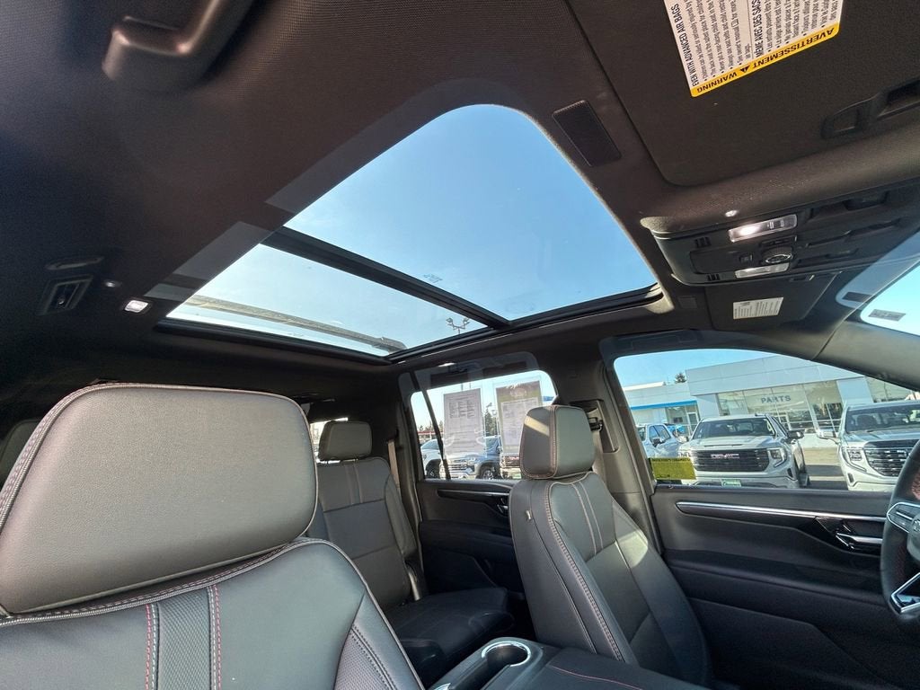 2025 Chevrolet Suburban RST
