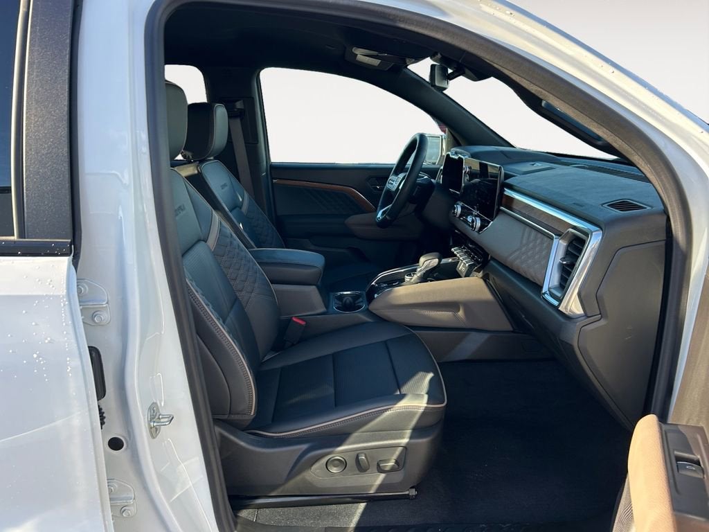 2025 GMC Canyon Denali