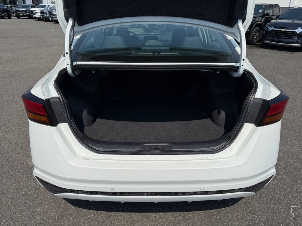 2025 Nissan Altima SV FWD