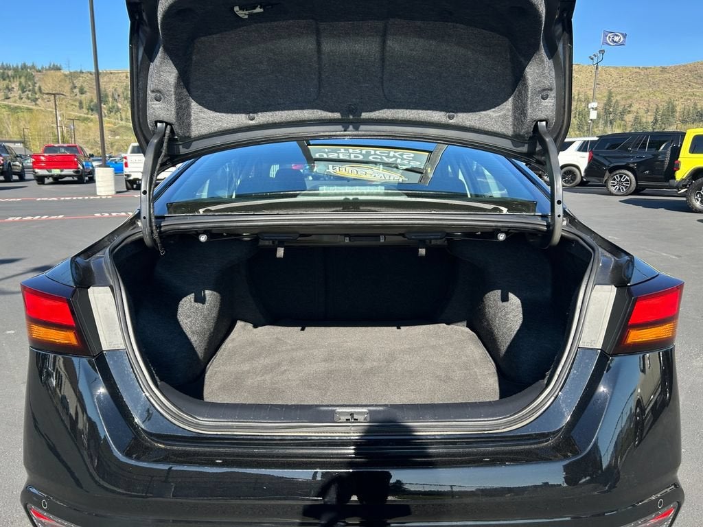 2025 Nissan Altima SV FWD