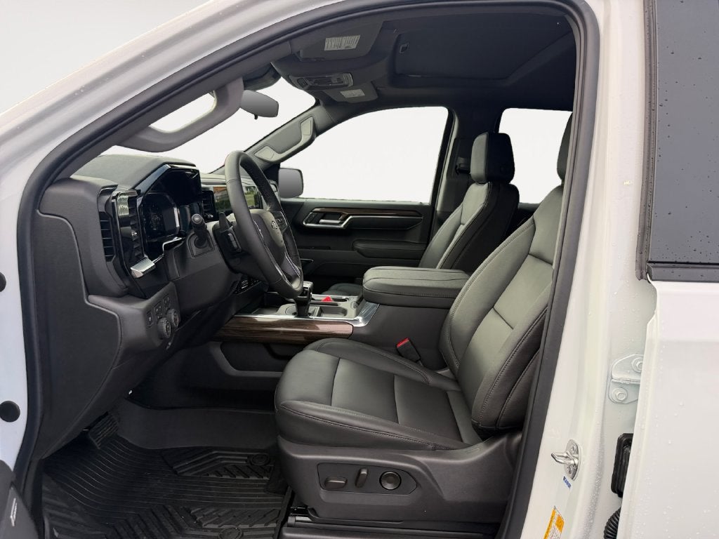 2026 Chevrolet Silverado 1500 LT Trail Boss - Photo 6