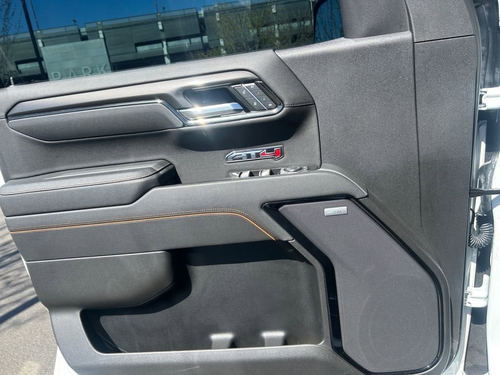 2025 GMC Sierra 1500 AT4