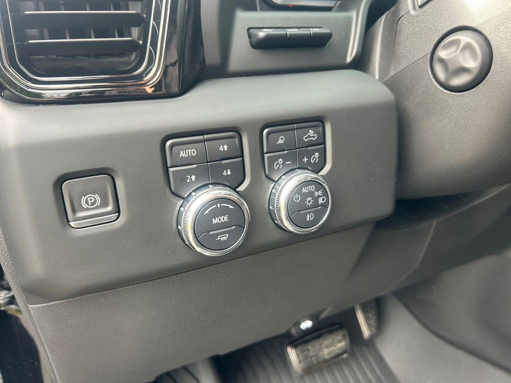 2023 GMC Sierra 1500 AT4X