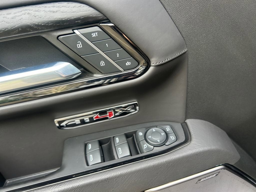 2023 GMC Sierra 1500 AT4X