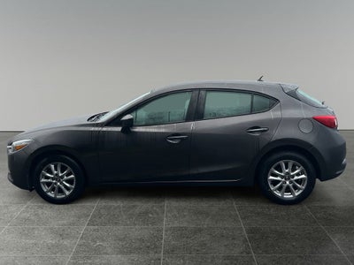 2018 Mazda Mazda3 5-Door Sport
