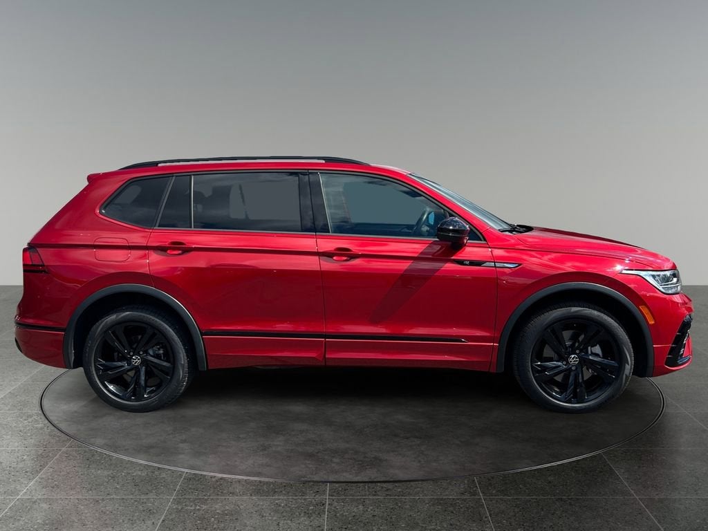 2024 Volkswagen Tiguan SE R-Line Black