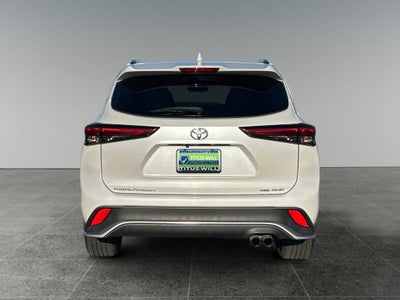 2022 Toyota Highlander XSE