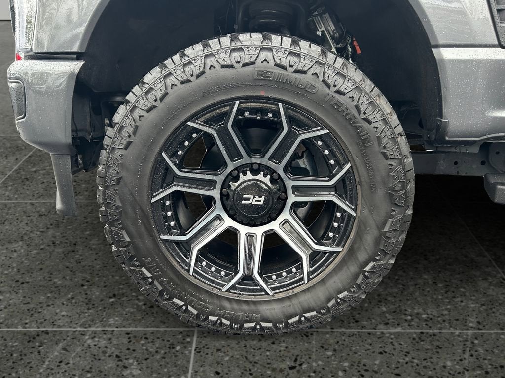 2025 Ford Super Duty F-350 SRW Lariat Ultimate Package