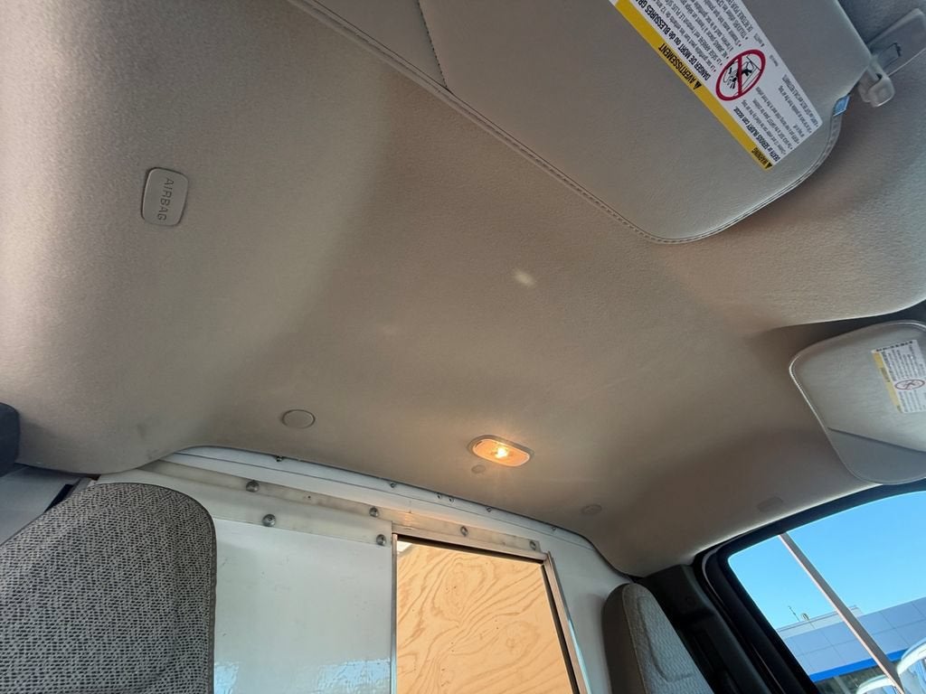 2026 Chevrolet Express Cutaway 3500 1WT