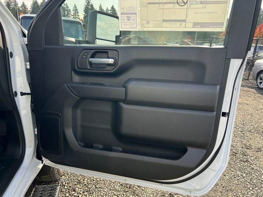 2025 Chevrolet Silverado 3500 HD Chassis Cab Work Truck