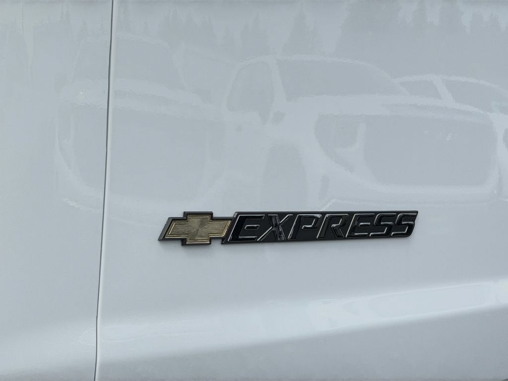 2026 Chevrolet Express Cargo WT