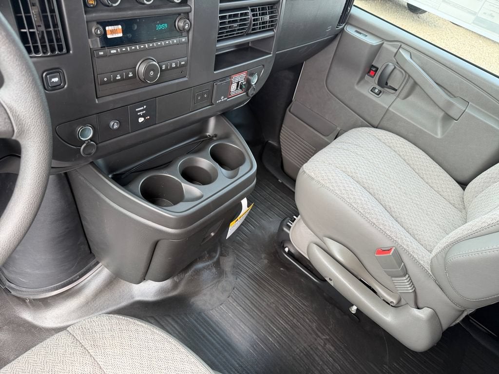 2026 Chevrolet Express Cargo 1WT