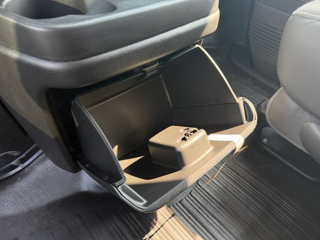 2026 Chevrolet Express Cargo 1WT