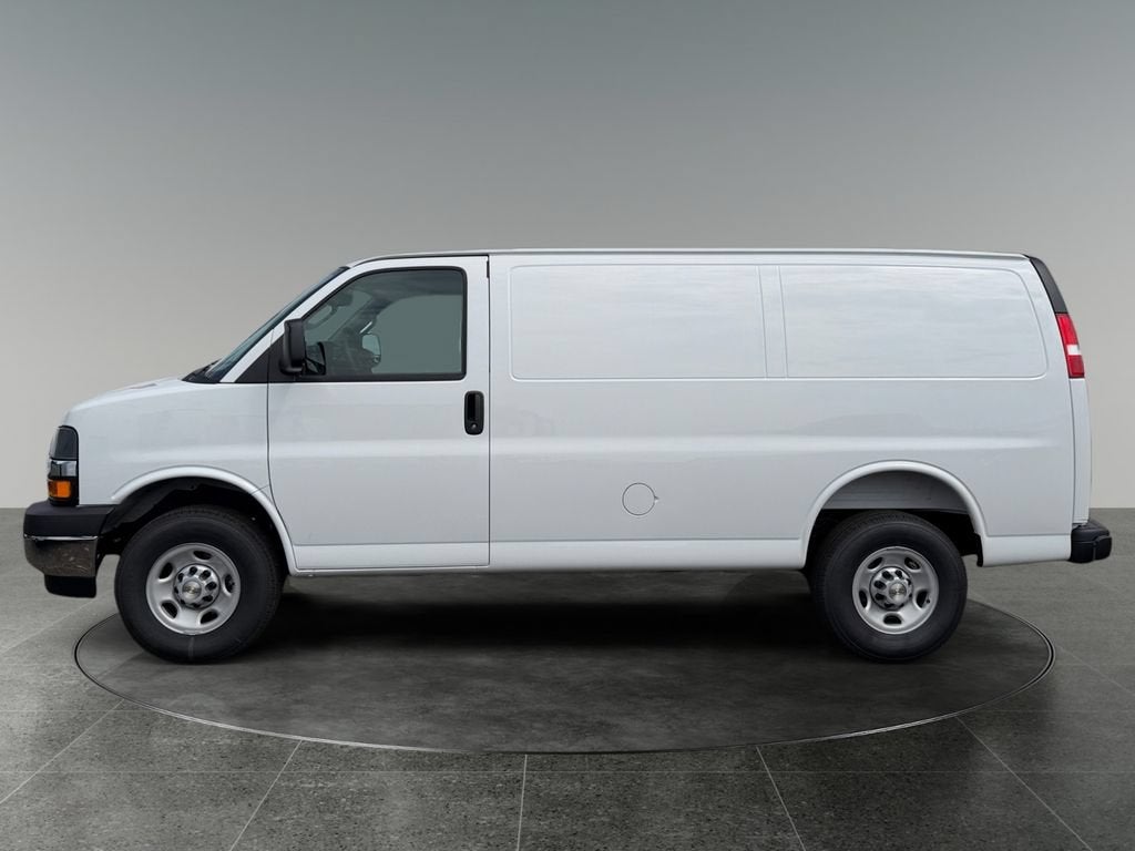 2026 Chevrolet Express Cargo 1WT