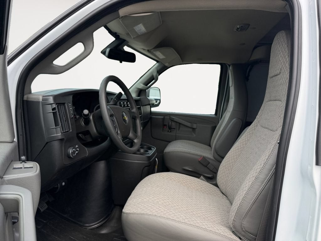 2026 Chevrolet Express Cargo 1WT