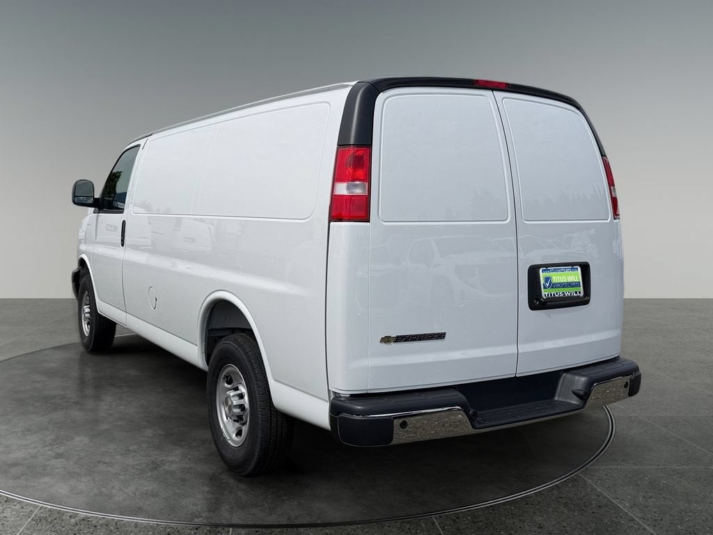 2026 Chevrolet Express Cargo 1WT