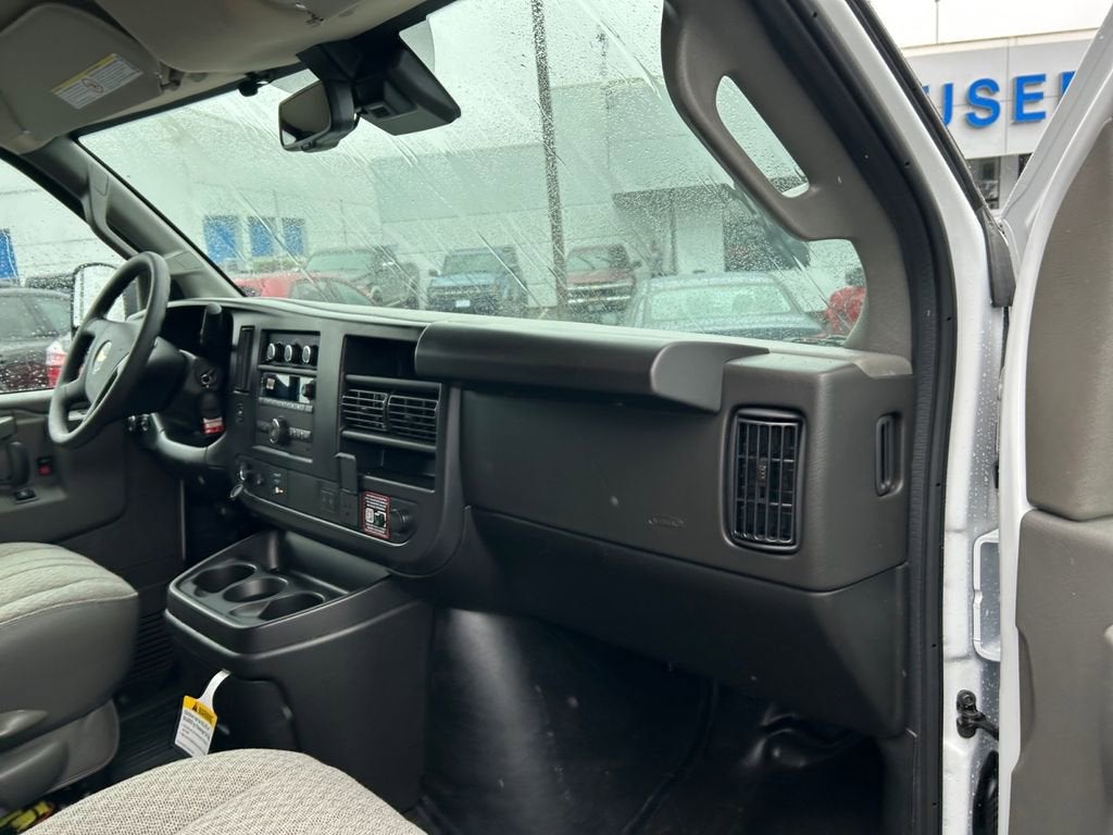 2026 Chevrolet Express Cargo 1WT