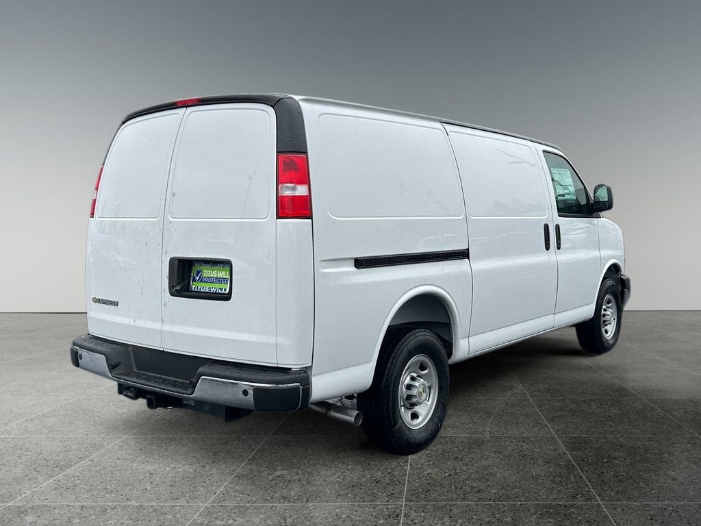 2026 Chevrolet Express Cargo 1WT