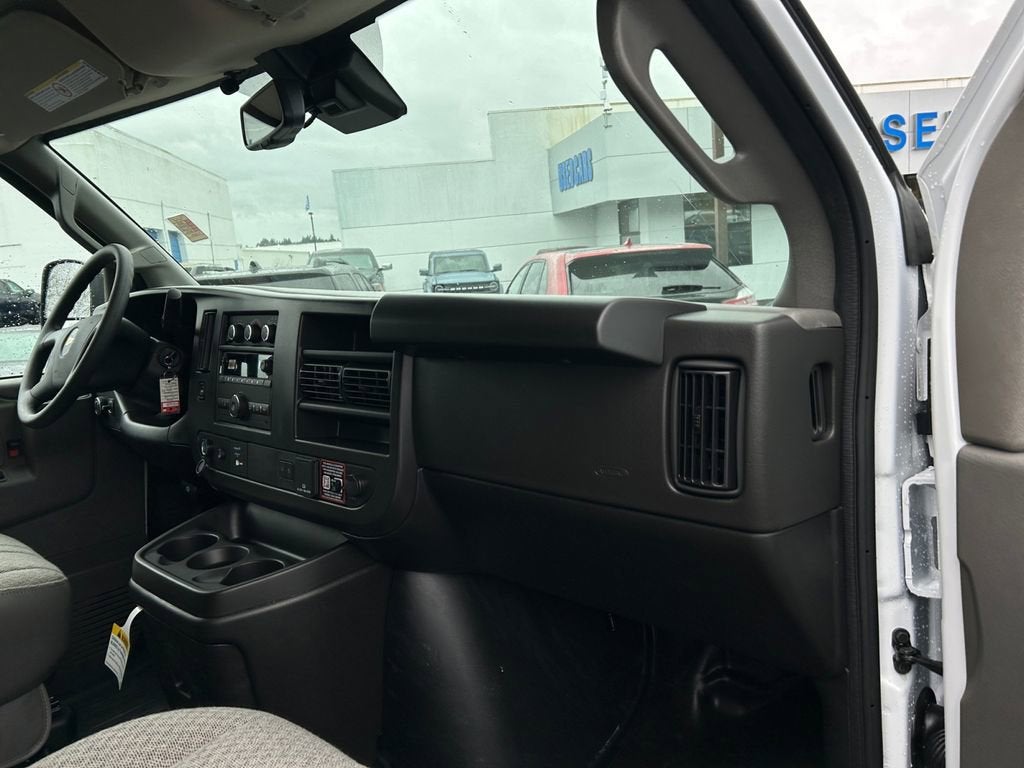 2026 Chevrolet Express Cargo 1WT