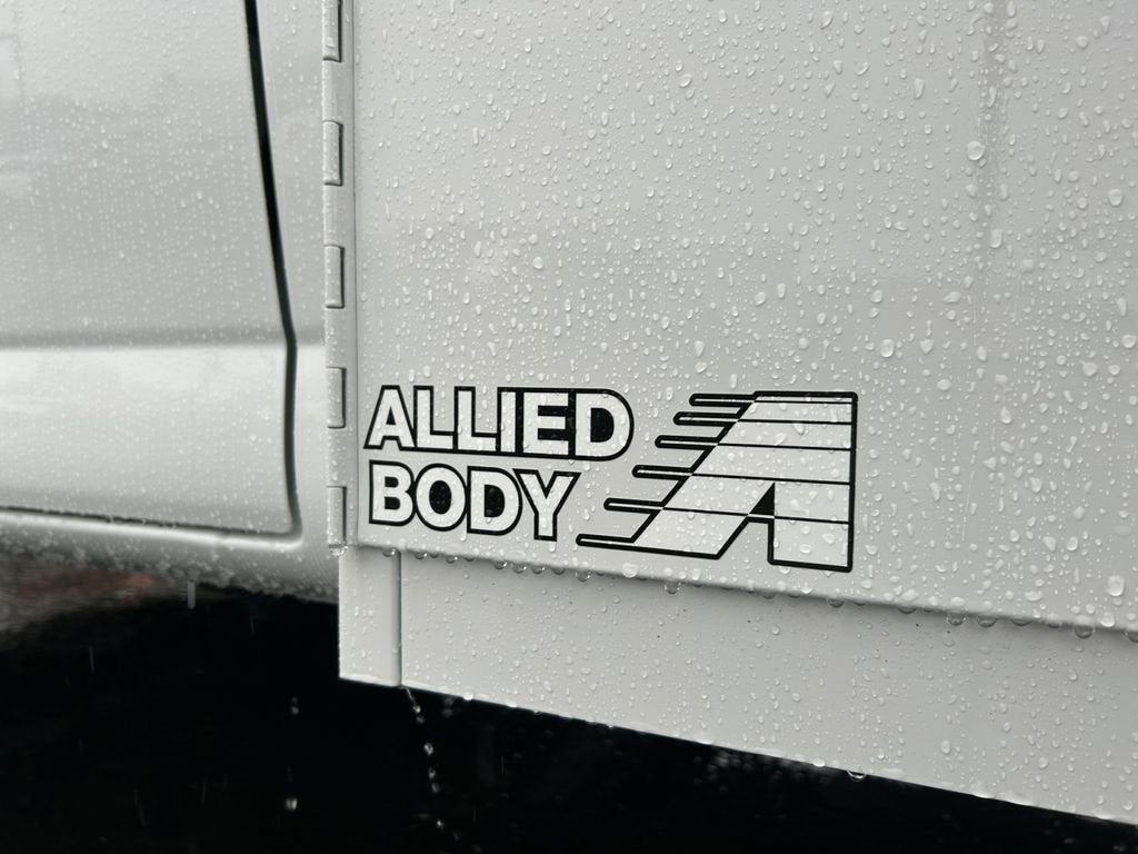 2025 GMC Savana Cutaway 3500 1WT