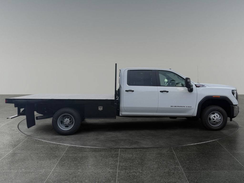 2026 GMC Sierra 3500 HD Chassis Cab Pro