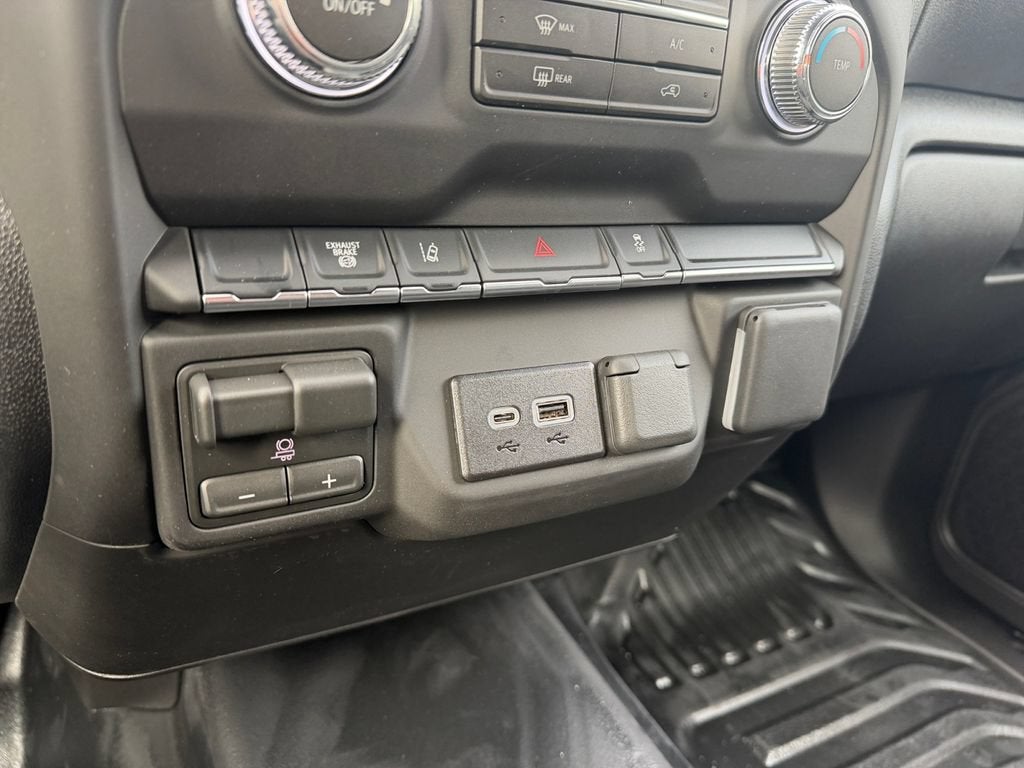 2026 GMC Sierra 3500 HD Chassis Cab Pro