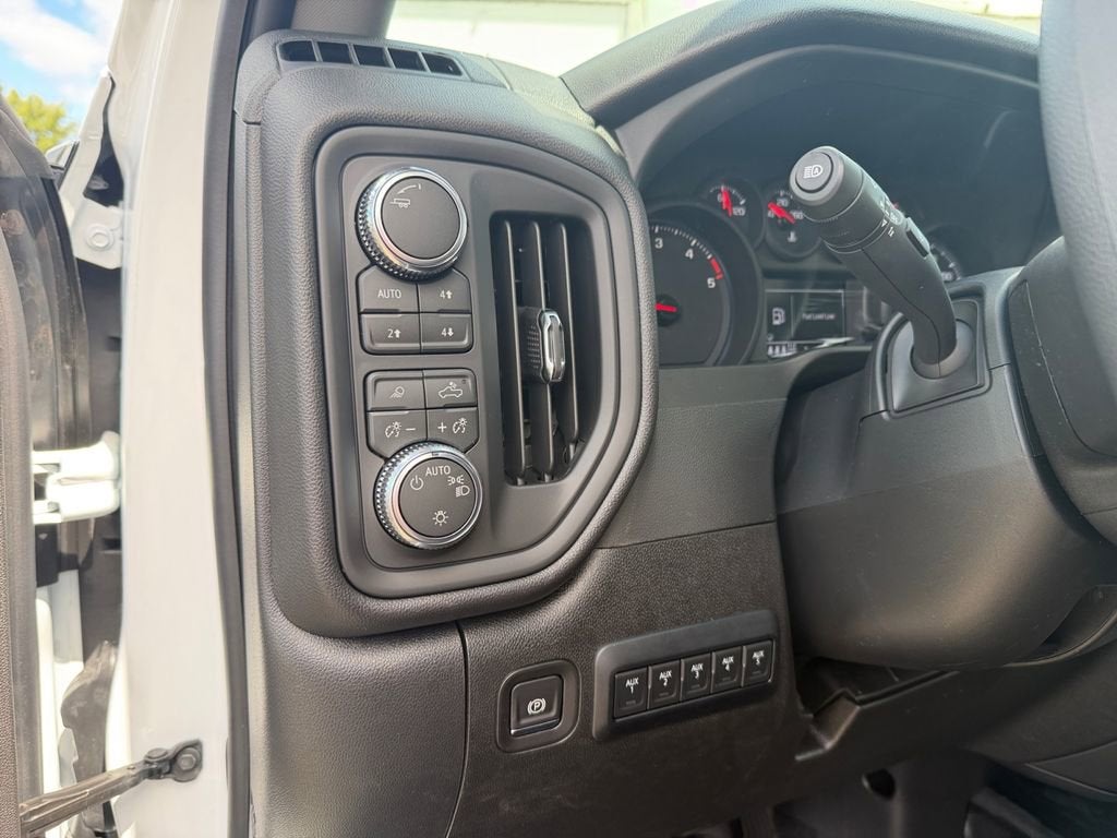 2026 GMC Sierra 3500 HD Chassis Cab Pro