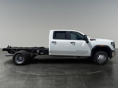 2026 GMC Sierra 3500 HD Chassis Cab Pro