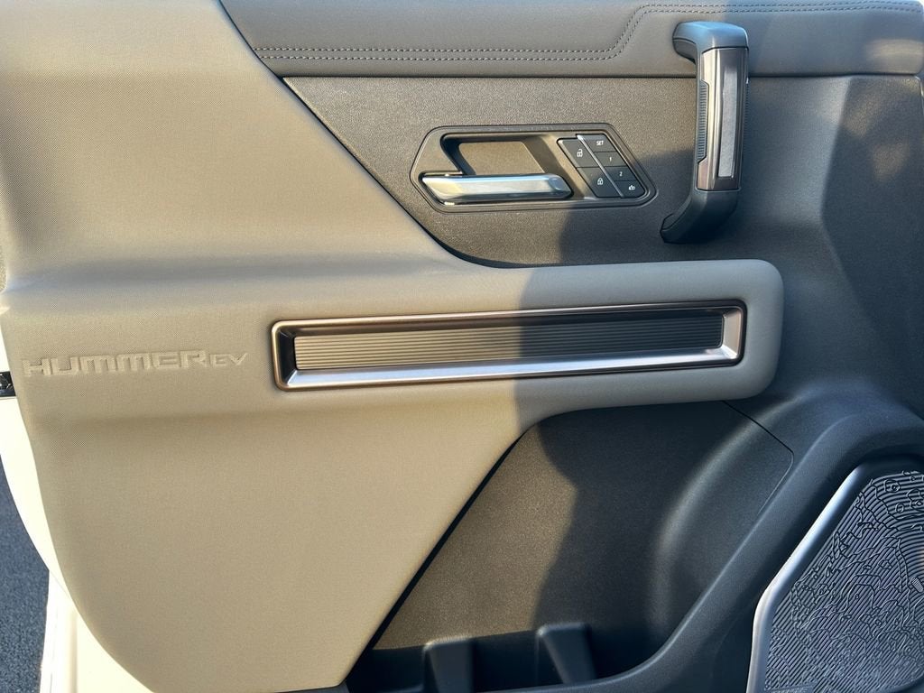 2025 GMC HUMMER EV SUV 2X