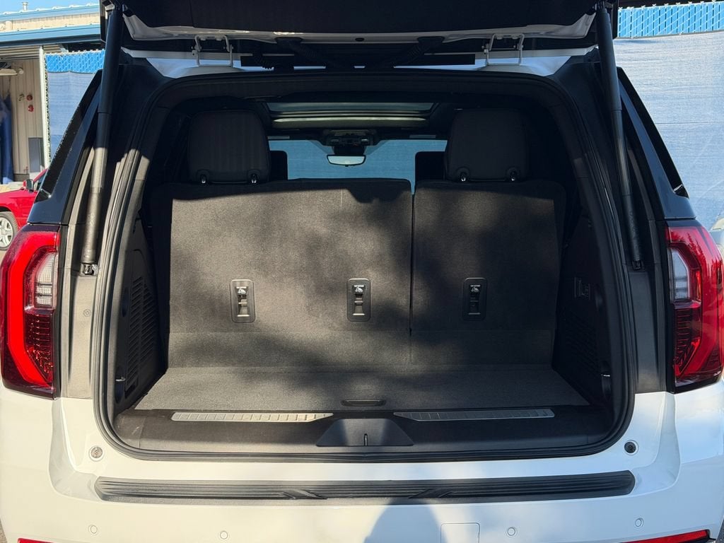 2025 GMC Yukon AT4
