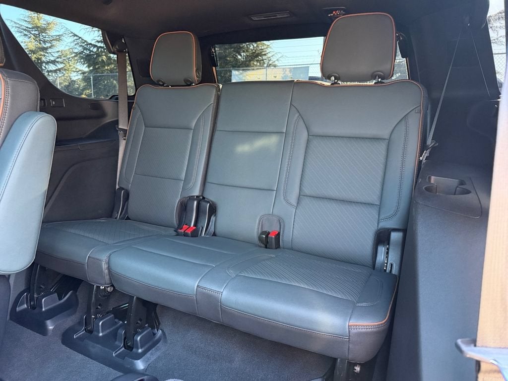 2025 GMC Yukon AT4