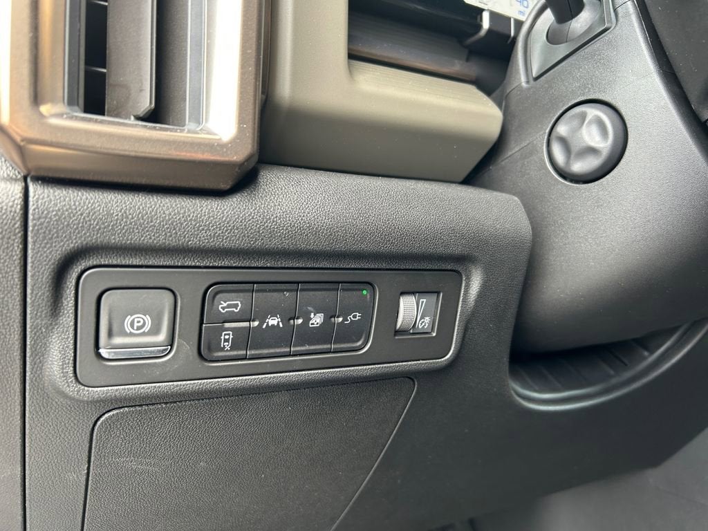 2025 GMC HUMMER EV SUV 2X