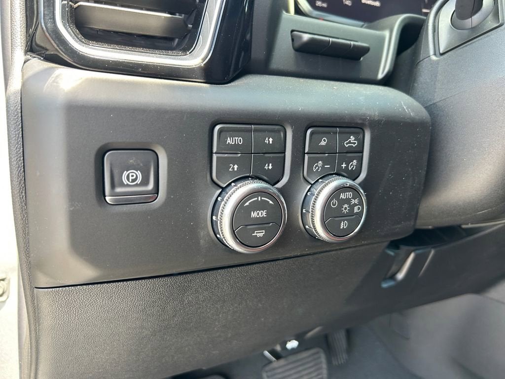 2026 GMC Sierra 3500HD Denali Ultimate - Photo 20