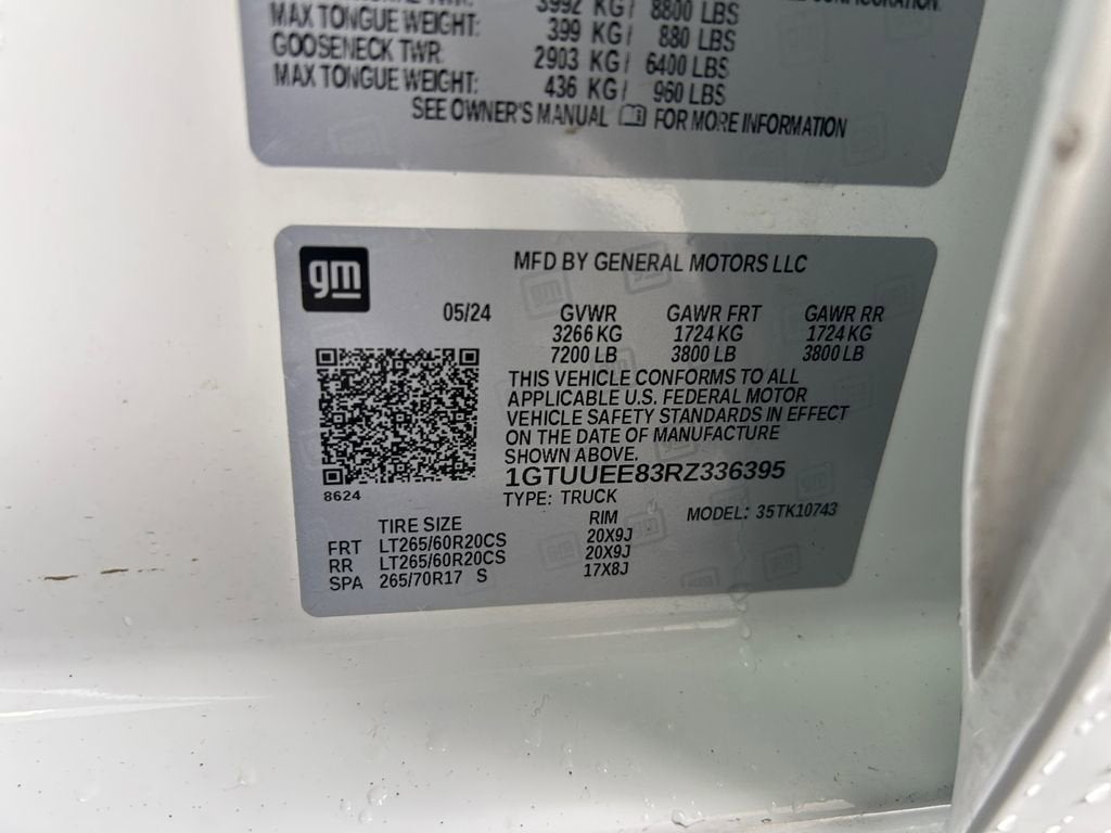 2024 GMC Sierra 1500 AT4