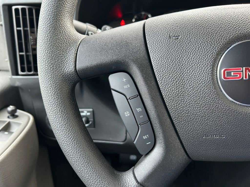 2025 GMC Savana Cargo 2500 Work Van