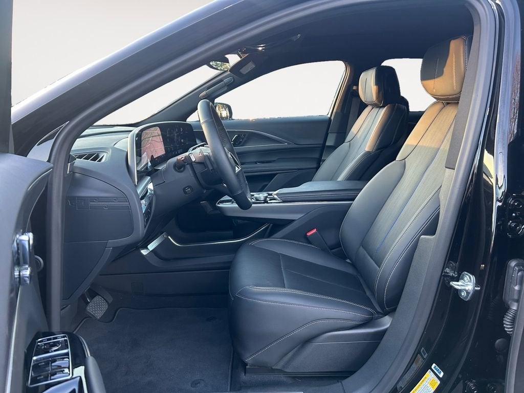 2025 Cadillac LYRIQ Sport 1