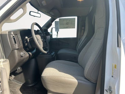 2024 Chevrolet Express Cutaway 3500 1WT