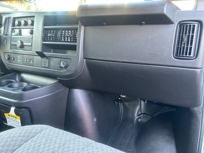 2024 Chevrolet Express Cutaway 3500 1WT