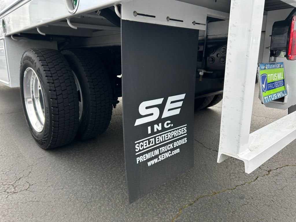 2025 Chevrolet Silverado 5500 HD LT