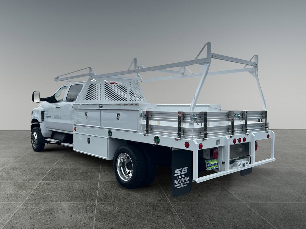 2025 Chevrolet Silverado 5500 HD LT