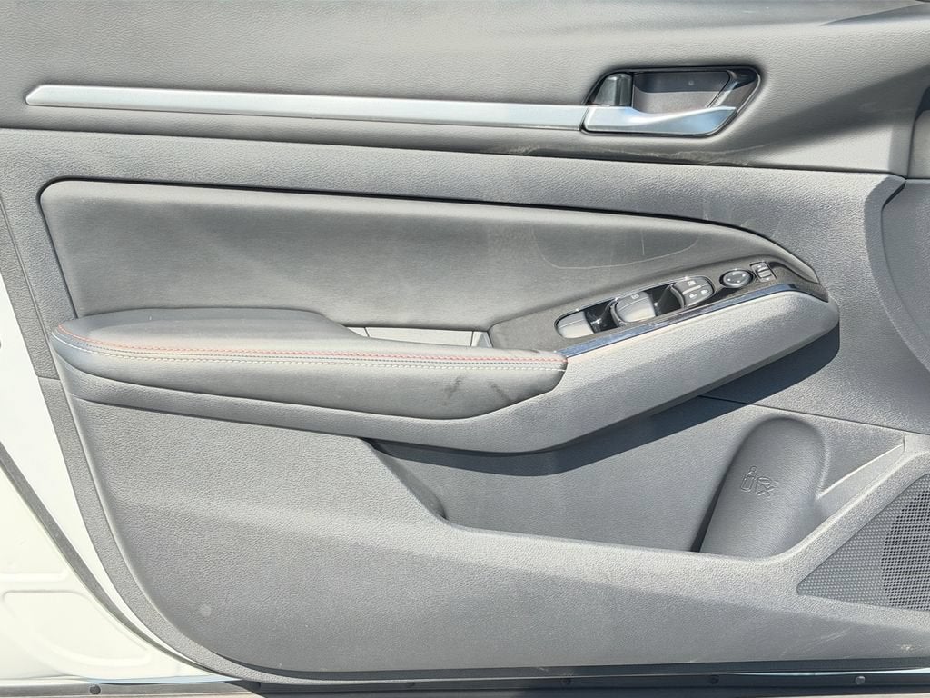 2025 Nissan Altima SR AWD
