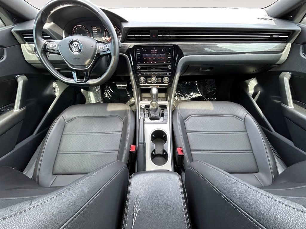 2021 Volkswagen Passat 2.0T R-Line
