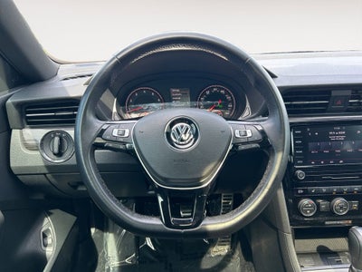 2021 Volkswagen Passat 2.0T R-Line