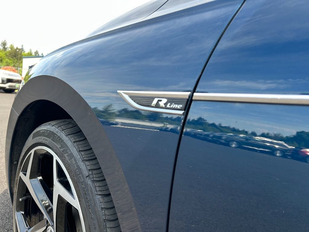 2021 Volkswagen Passat 2.0T R-Line