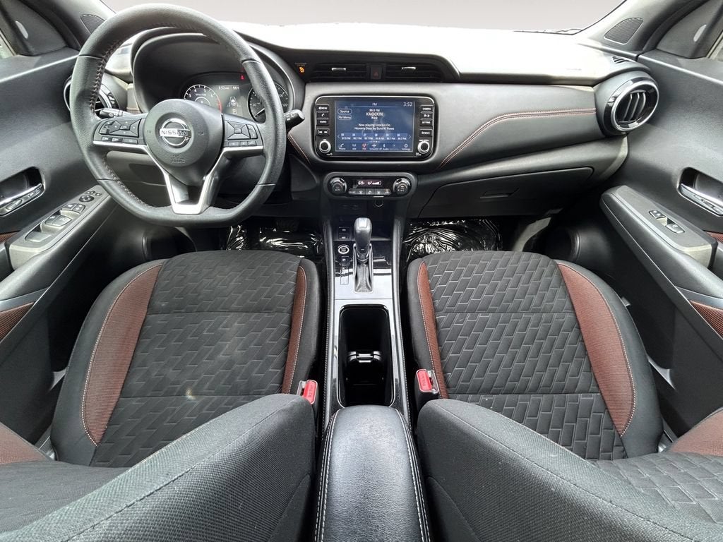 2021 Nissan Kicks SR Xtronic CVT